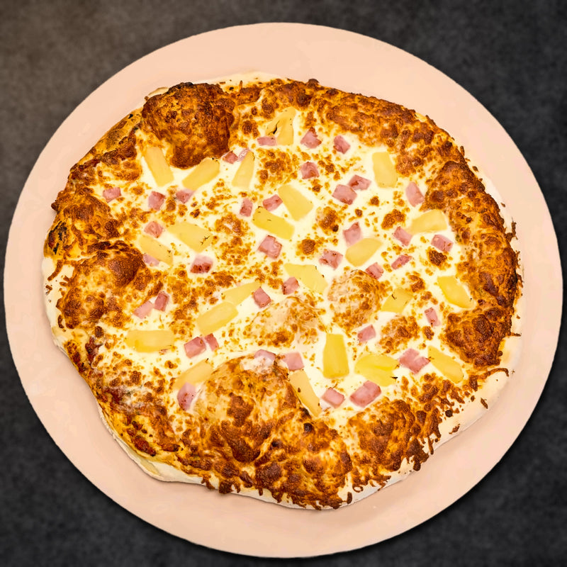 Pizza hawaïenne (fromage, jambon, ananas)