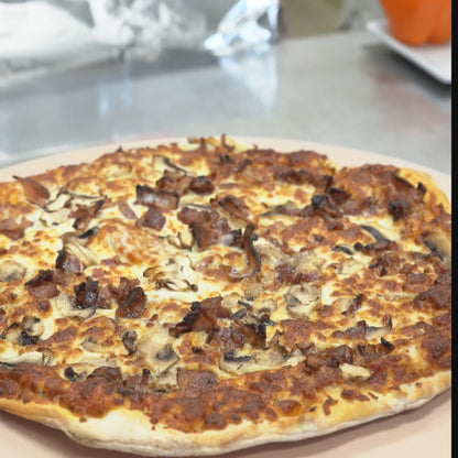 Jolibourg Pizza (pepperoni, mushrooms, cheese, bacon)